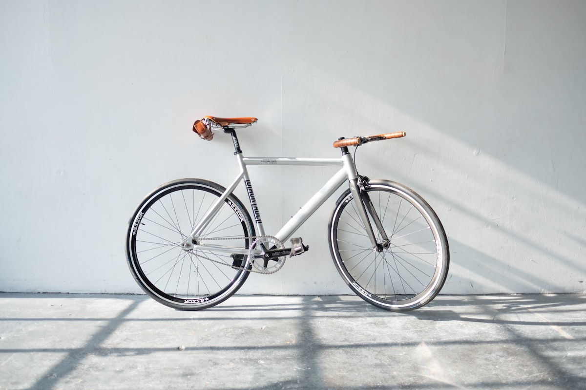 Electric bike motor - mid-drive vs hub-drive comparison
